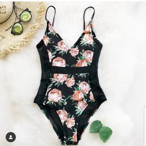 Cupshe one piece swimsuit